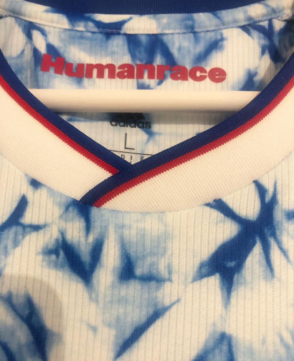 Manchester United x Humanrace Shirt Size L