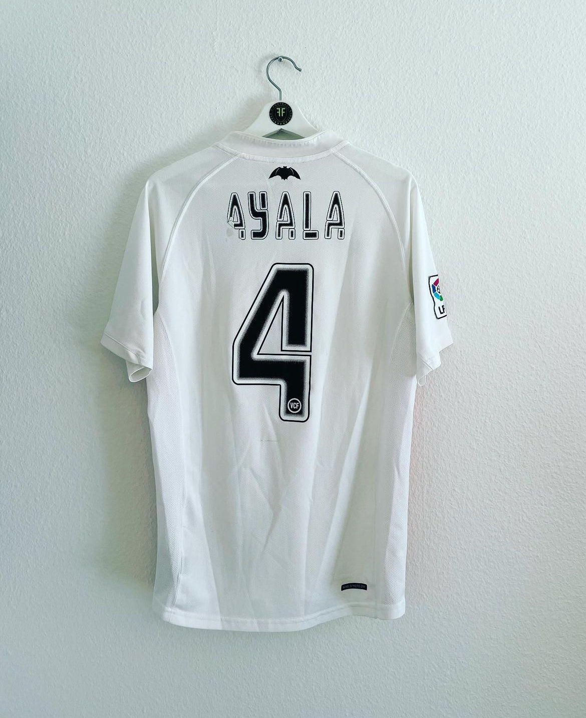 Valencia x Roberto Ayala Away Shirt 2006/2007 Size M