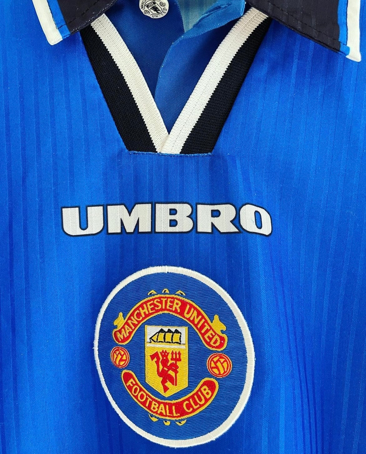 Manchester United Away Shirt 1996/1997 Size L