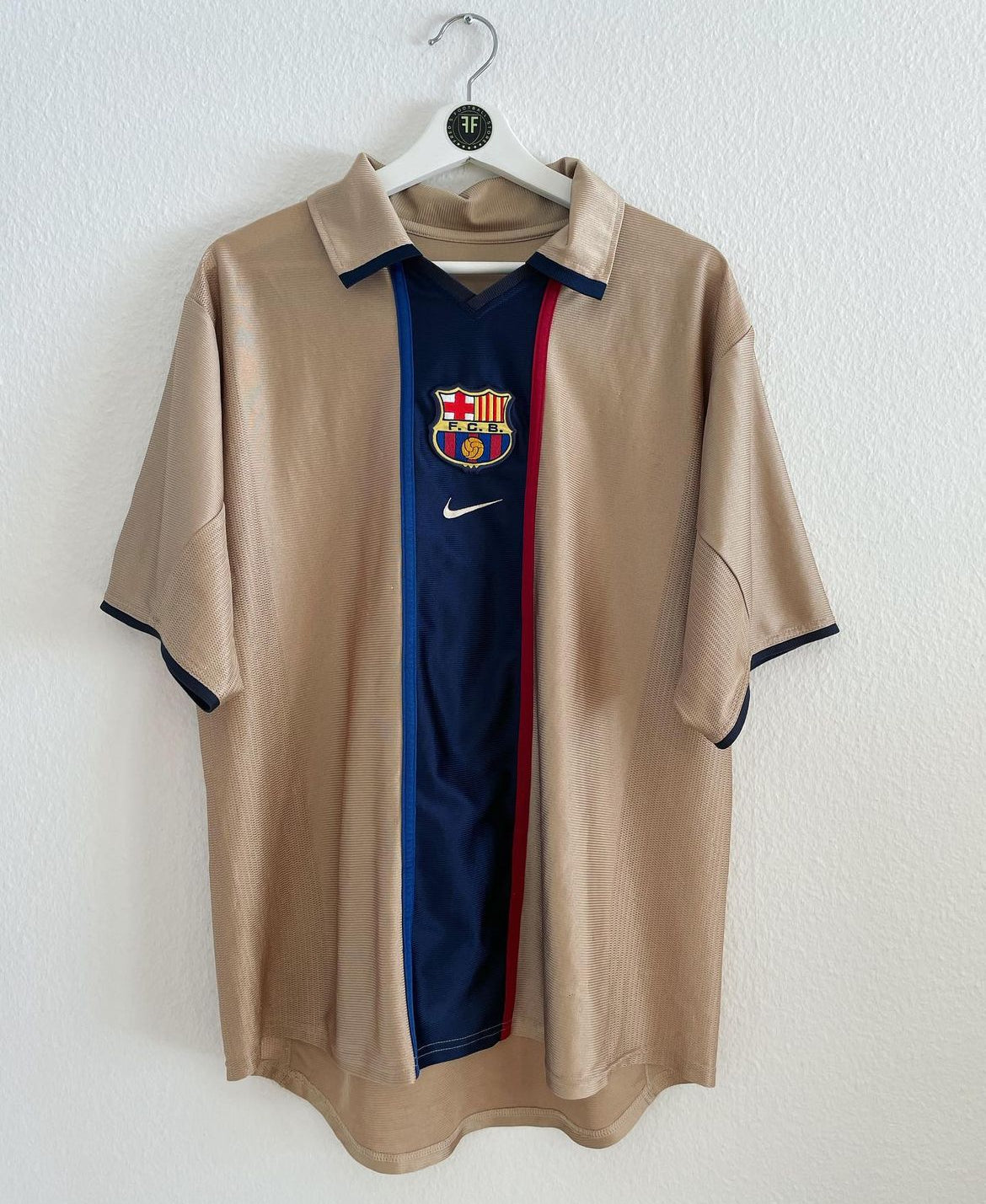 Barcelona x Rivaldo Away Shirt 2001/2002 Size L