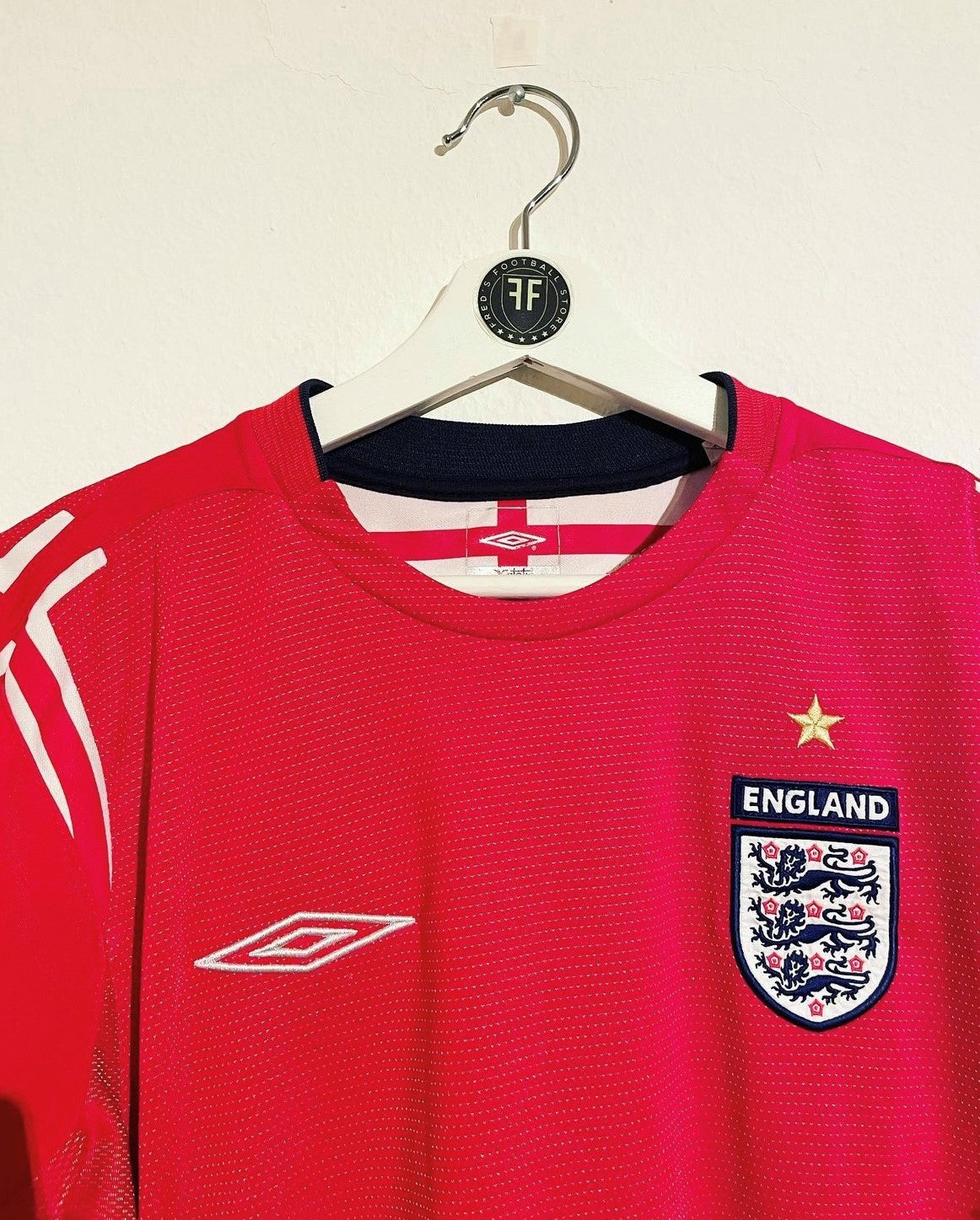 England Away Shirt 2004/2005 Size M