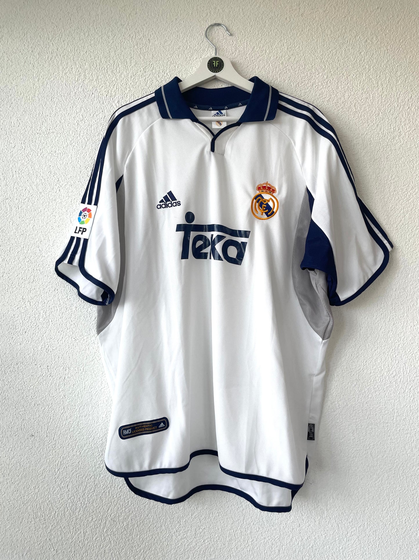 Real Madrid Home Shirt 2000/2001 Size L