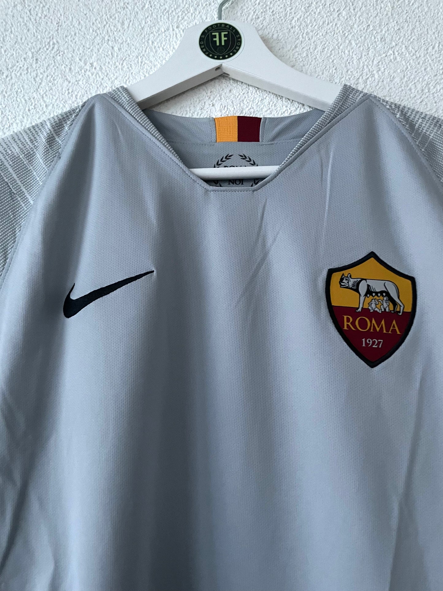 AS Roma Away Shirt 2018/2019 Size M