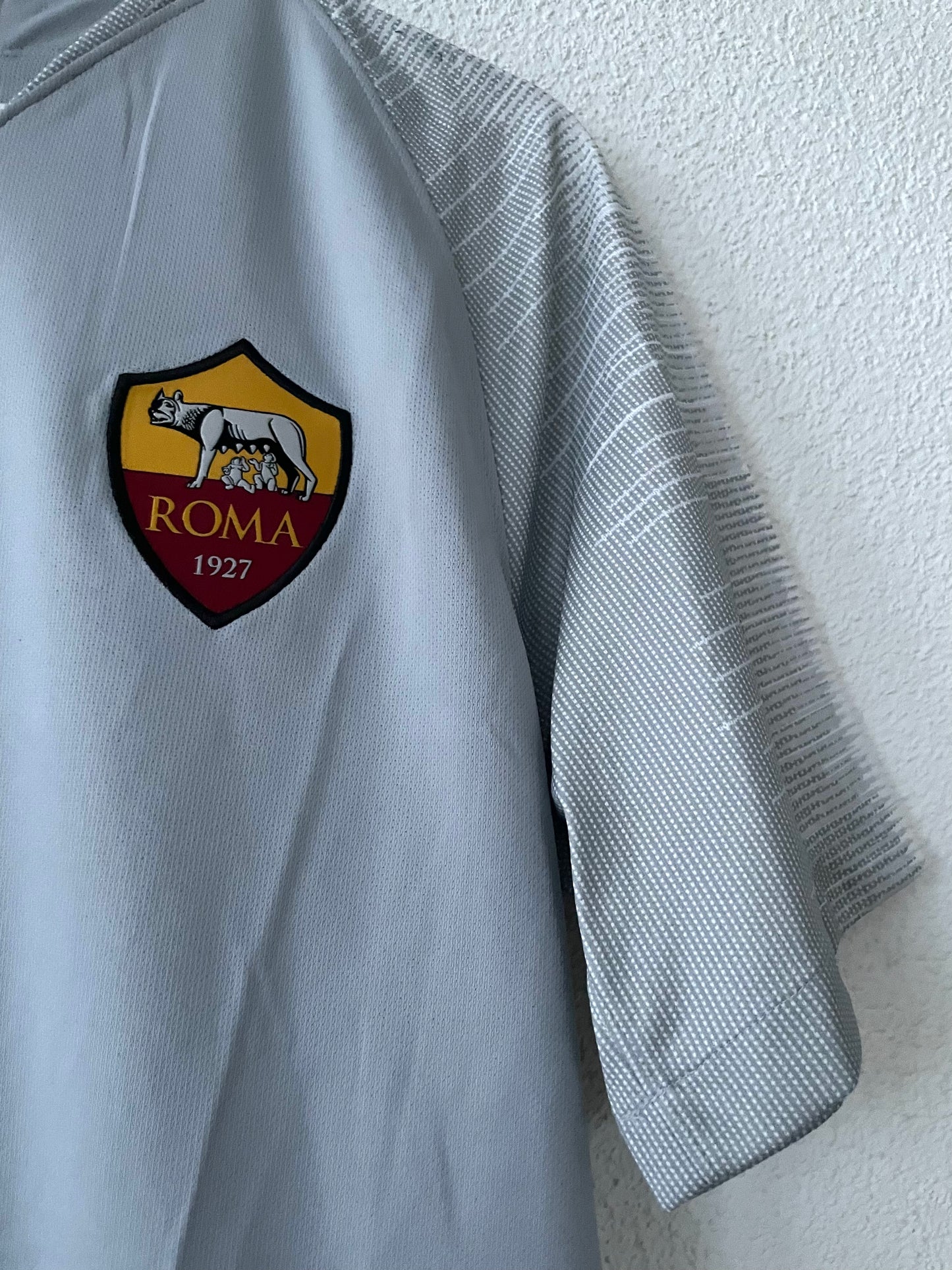 AS Roma Away Shirt 2018/2019 Size M