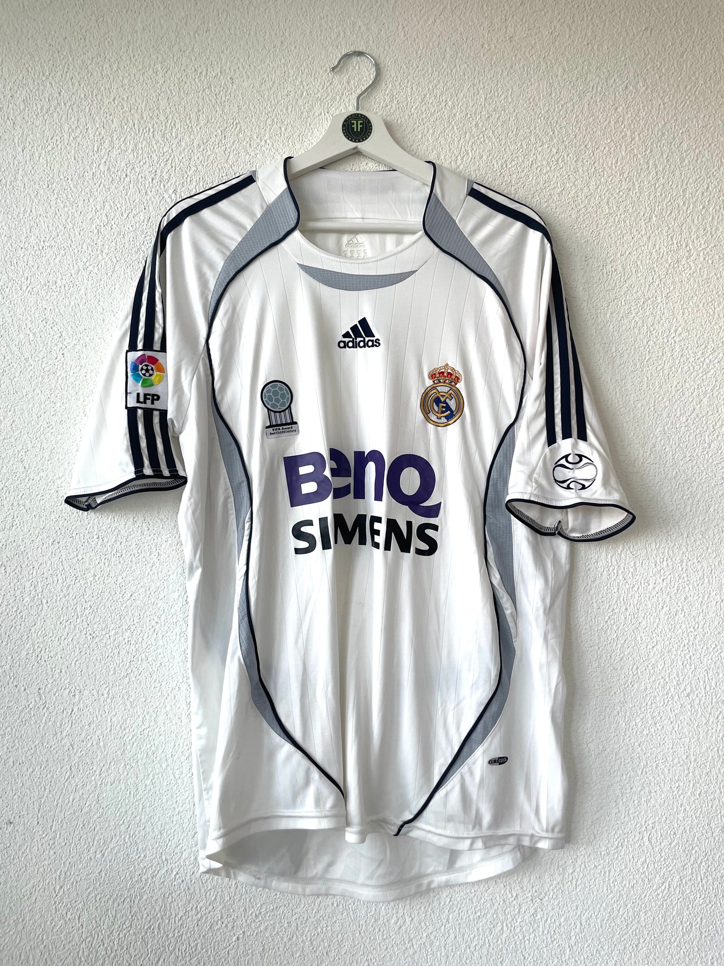 Real Madrid Home Shirt 2006/2007 Size L