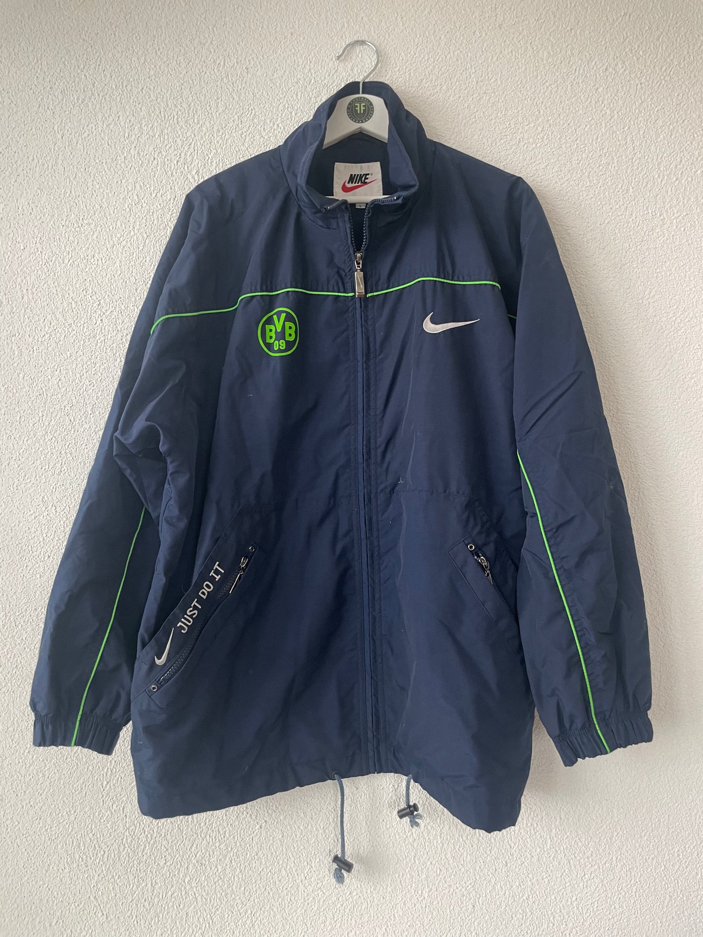 BVB x Nike Vintage Trainer Size L