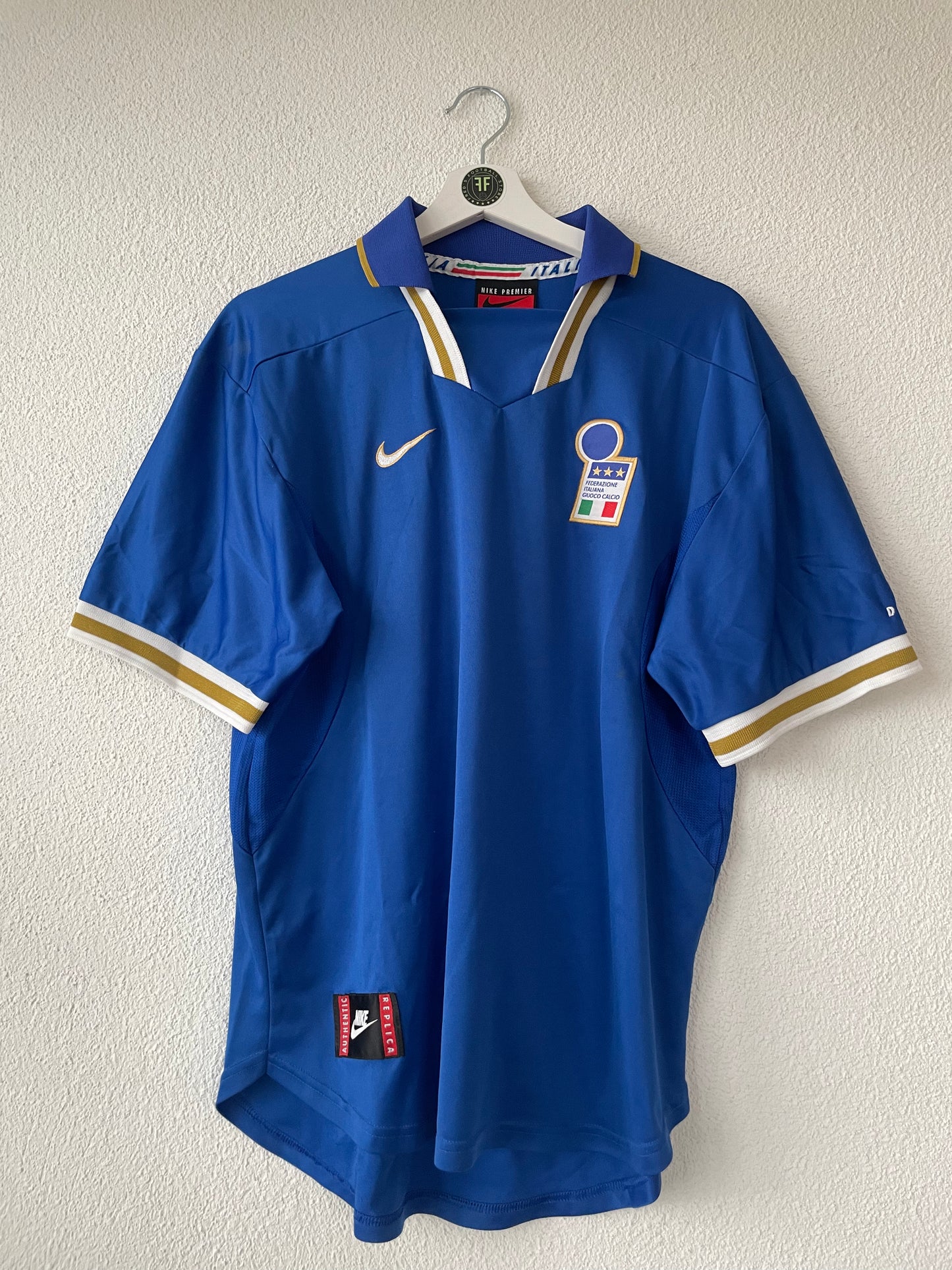 Italien Home Shirt 1996/1997 Size L